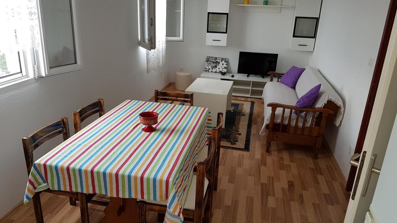 Apartman Vojaline Milna  Exteriér fotografie