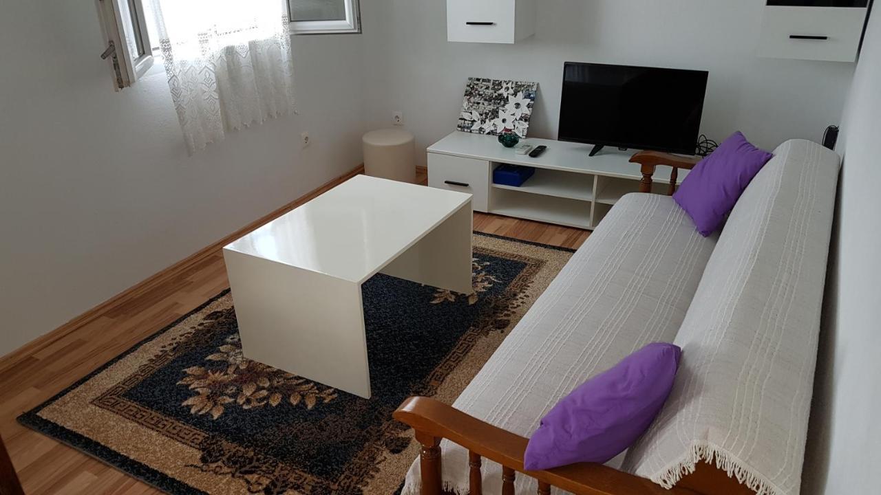 Apartman Vojaline Milna  Exteriér fotografie